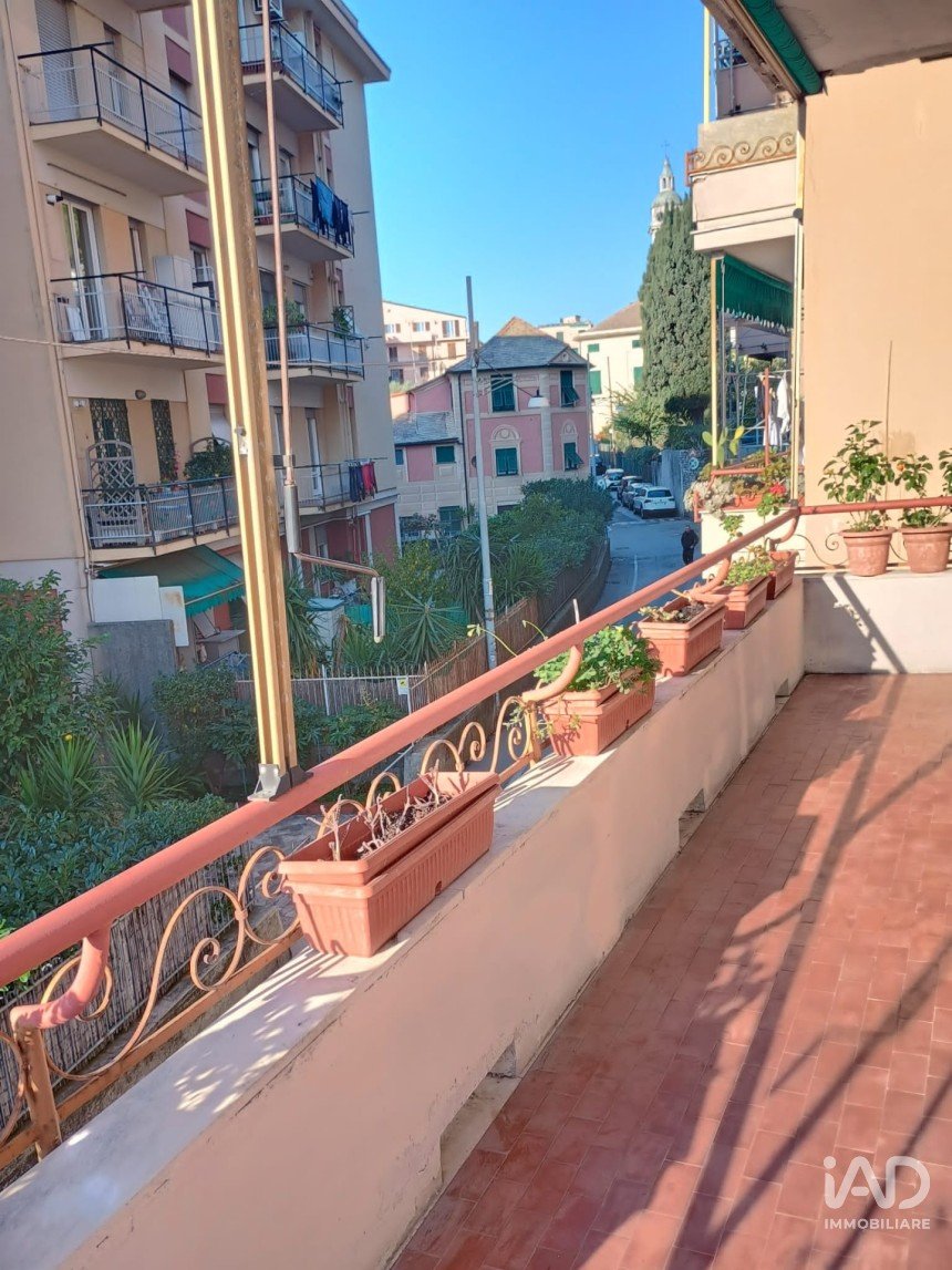 Apartment 7 rooms of 118 m² in Genova (16166)