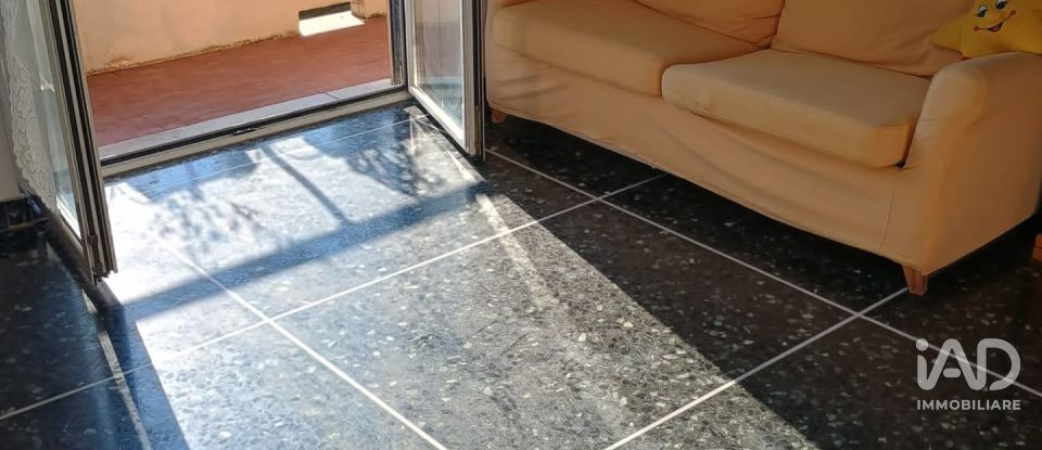 Apartment 7 rooms of 118 m² in Genova (16166)