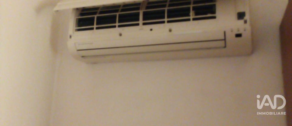 Apartment 7 rooms of 118 m² in Genova (16166)