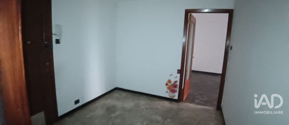 Apartment 0 rooms of 85 m² in Genova (16155)