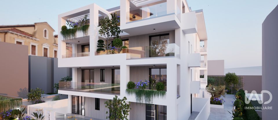 Appartamento 10 locali di 280 m² a Grottammare (63066)