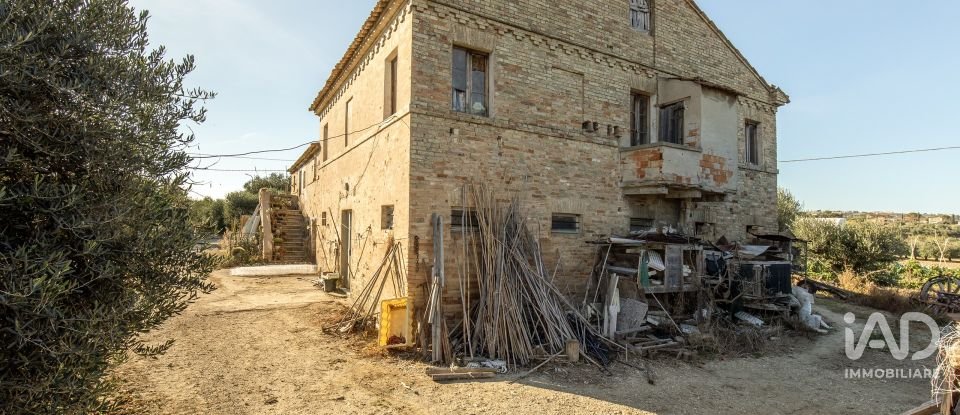 Casa indipendente / Villa 12 locali di 486 m² in Sant'Elpidio a Mare (63811)