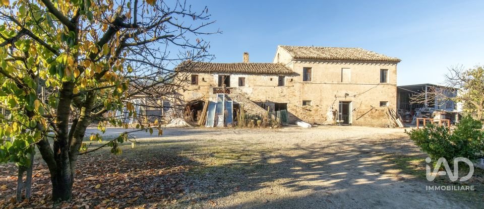 Casa indipendente / Villa 12 locali di 486 m² in Sant'Elpidio a Mare (63811)