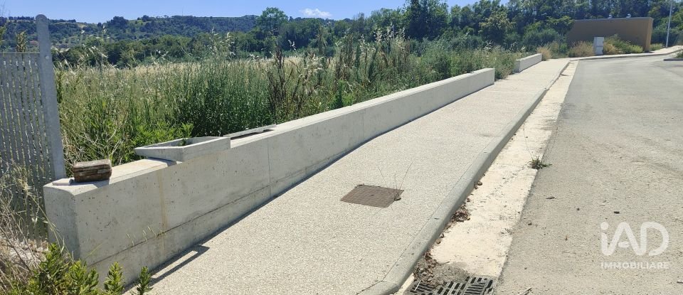 Terreno di 600 m² in Cupra Marittima (63061)