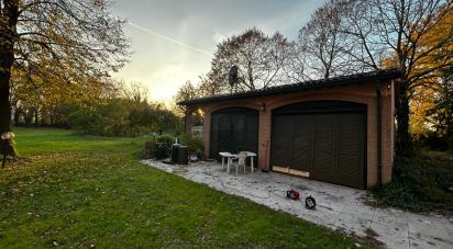 Casale 5 locali di 480 m² in Mirandola (41037)