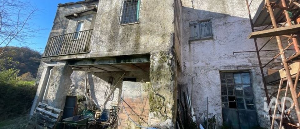 Rustico 0 locali di 190 m² in Varese Ligure (19028)