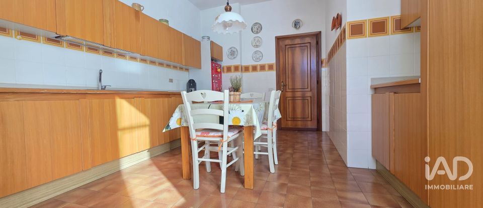 Apartment 6 rooms of 159 m² in Savona (17100)