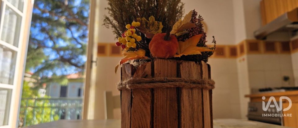 Apartment 6 rooms of 159 m² in Savona (17100)