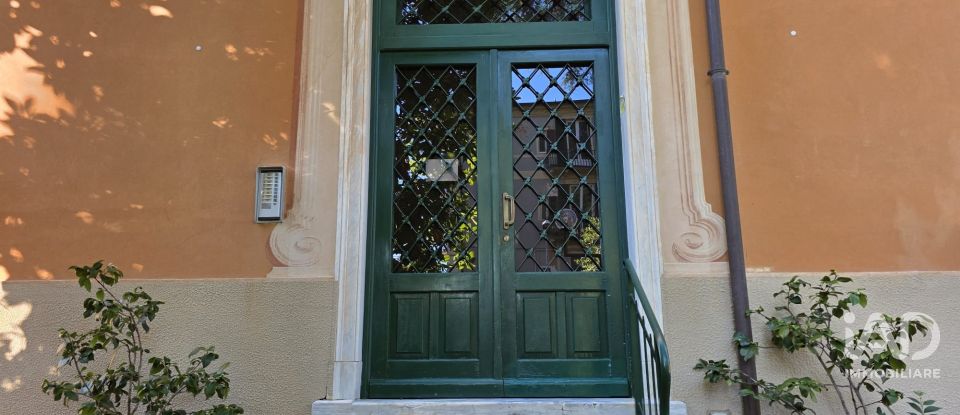 Apartment 6 rooms of 159 m² in Savona (17100)