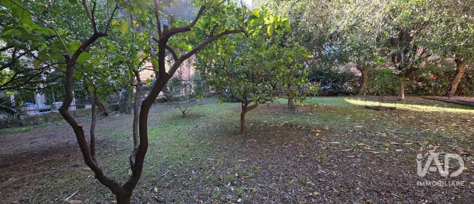 Apartment 6 rooms of 159 m² in Savona (17100)