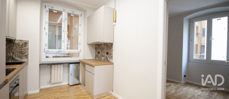 Appartamento 6 locali di 86 m² a Genova (16129)