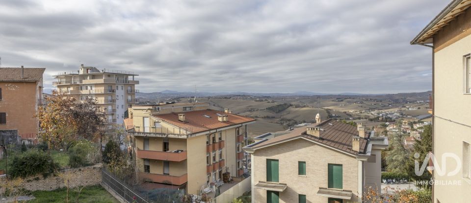 Casa indipendente 5 locali di 80 m² in Filottrano (60024)