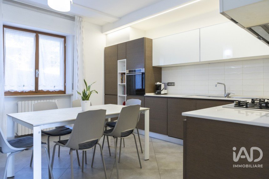 Appartamento 6 locali di 135 m² a Filottrano (60024)