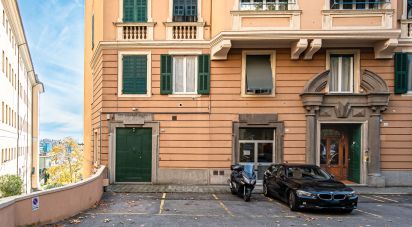 Appartamento 8 locali di 128 m² a Genova (16122)