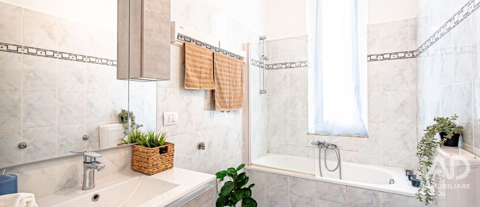 Apartment 8 rooms of 128 m² in Genova (16122)