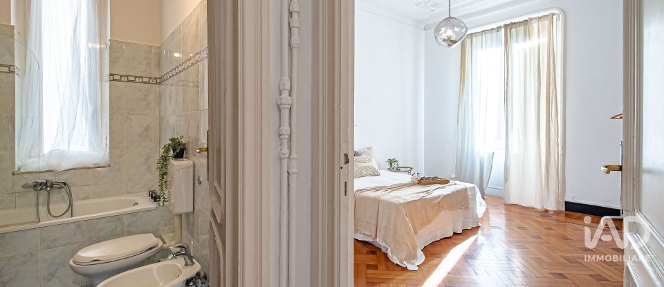 Apartment 8 rooms of 128 m² in Genova (16122)