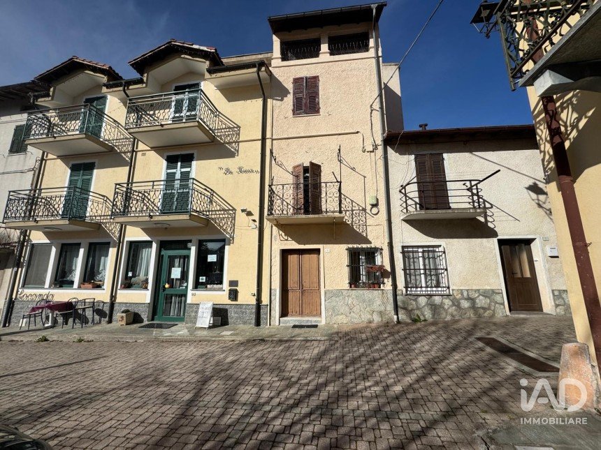 Appartamento 8 locali di 129 m² a Bardineto (17057)