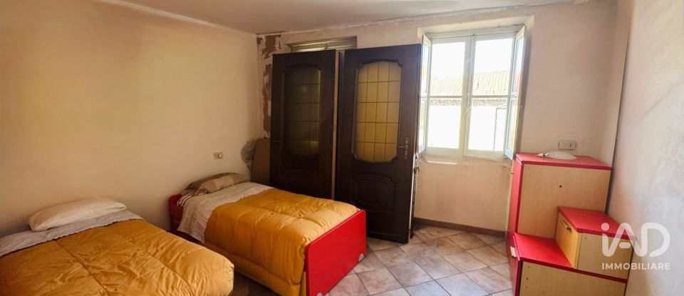 Appartamento 8 locali di 129 m² a Bardineto (17057)