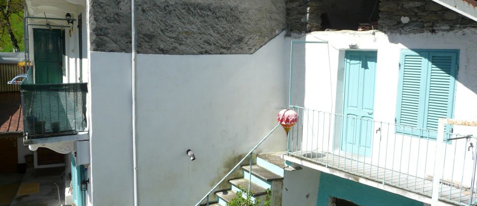 Casa indipendente / Villa 6 locali di 86 m² in Ronco Canavese (10080)