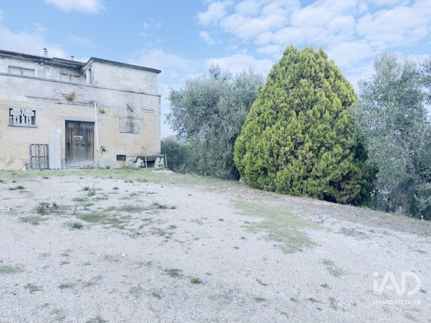 Casa indipendente 10 locali di 450 m² in Monteprandone (63076)