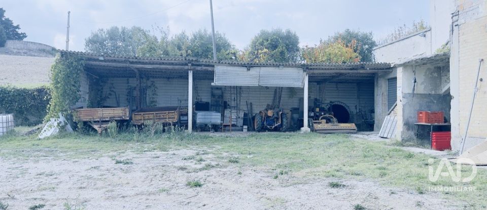 Casa indipendente 10 locali di 450 m² in Monteprandone (63076)