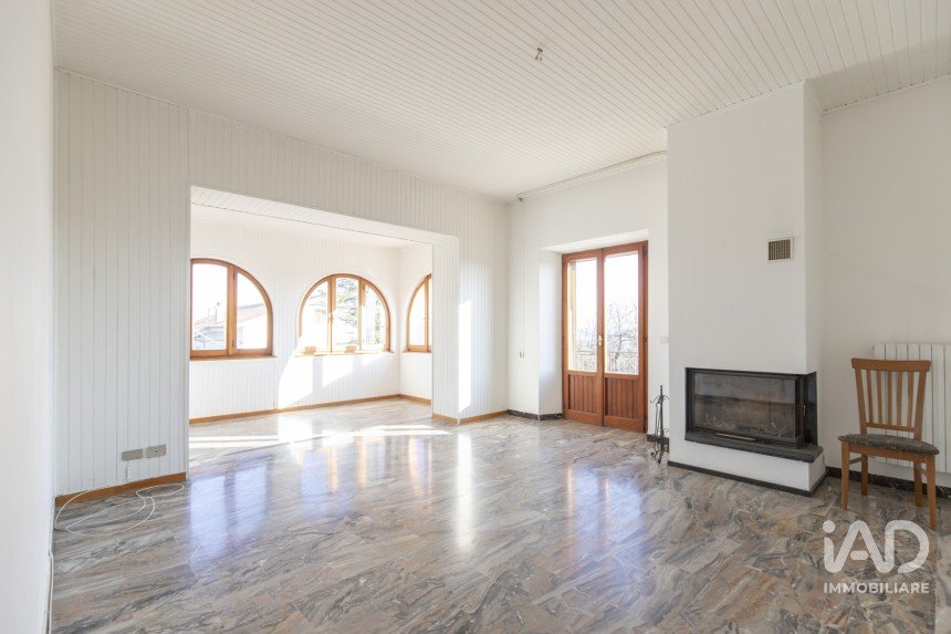 Appartamento 6 locali di 194 m² a Castelfidardo (60022)