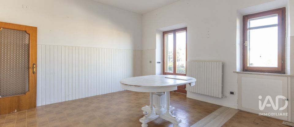 Appartamento 6 locali di 194 m² a Castelfidardo (60022)
