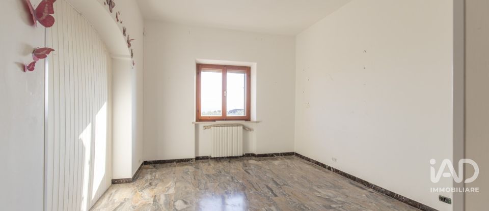 Appartamento 6 locali di 194 m² a Castelfidardo (60022)