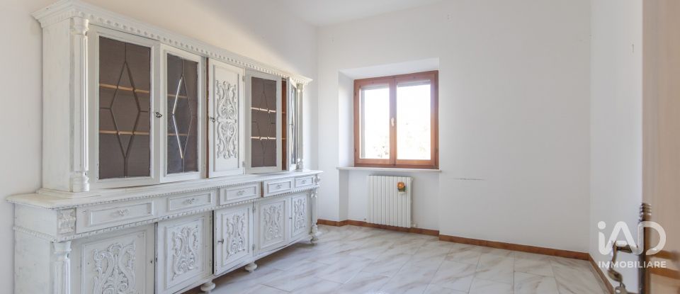 Appartamento 6 locali di 194 m² a Castelfidardo (60022)