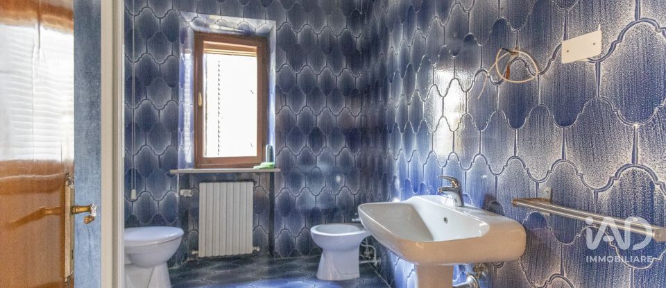 Appartamento 6 locali di 194 m² a Castelfidardo (60022)