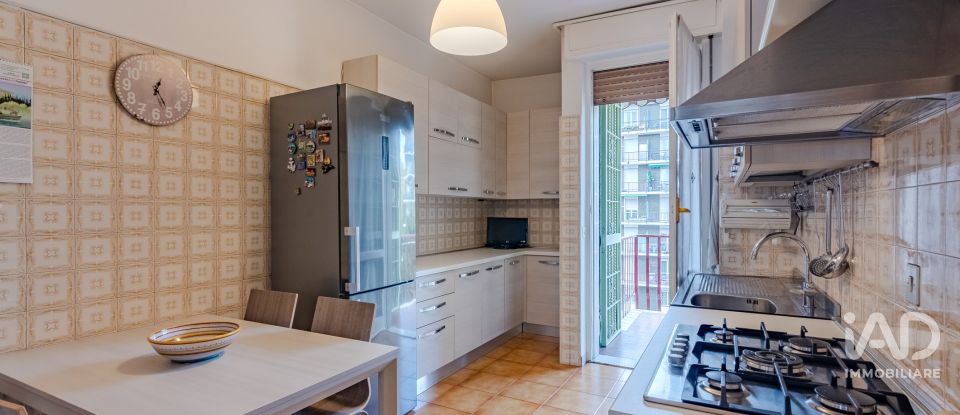 Three-room apartment of 110 m² in Milano (20127)