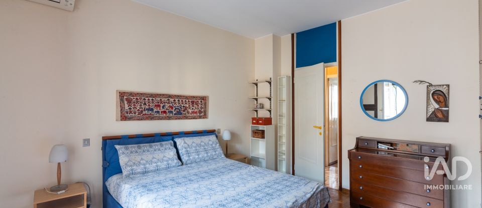 Three-room apartment of 110 m² in Milano (20127)