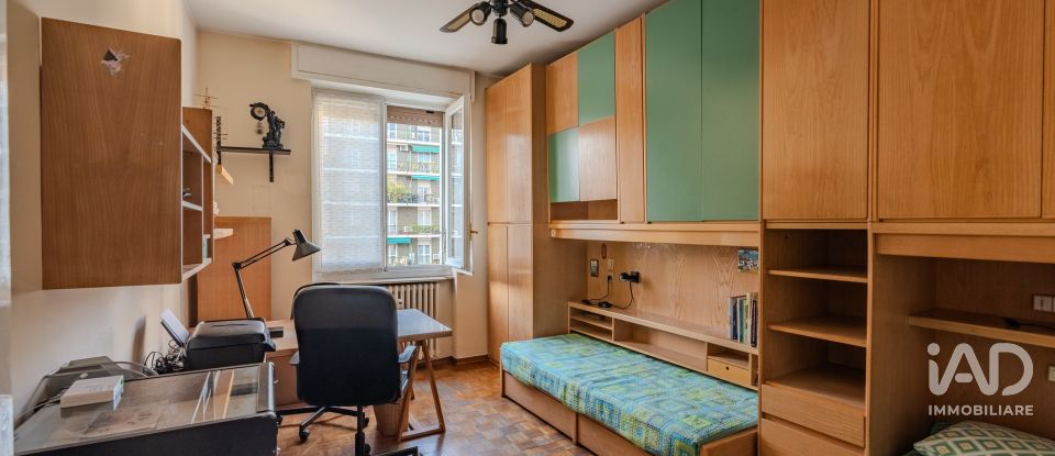 Three-room apartment of 110 m² in Milano (20127)