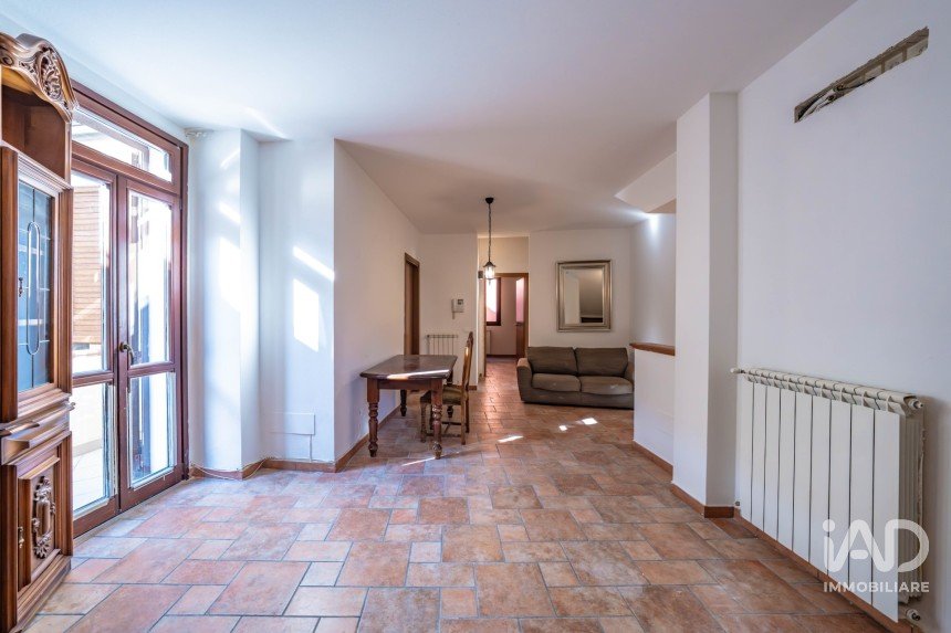Three-room apartment of 108 m² in San Giovanni in Persiceto (40017)