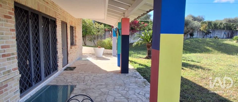 Casa indipendente / Villa 7 locali di 258 m² in Pianella (65019)