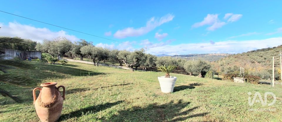 Casa indipendente / Villa 7 locali di 258 m² in Pianella (65019)