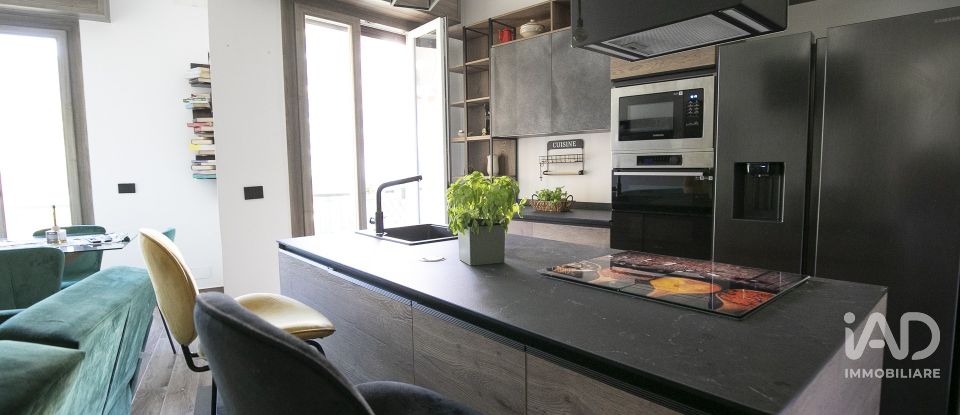 Apartment 6 rooms of 85 m² in Genova (16134)