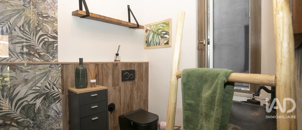 Apartment 6 rooms of 85 m² in Genova (16134)