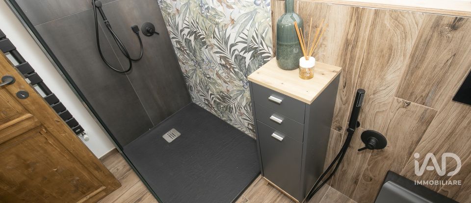 Apartment 6 rooms of 85 m² in Genova (16134)