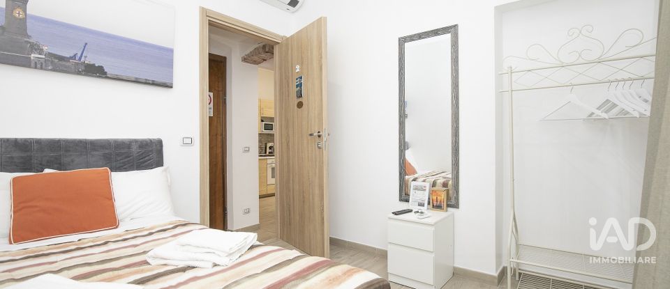 Apartment 7 rooms of 80 m² in Genova (16126)