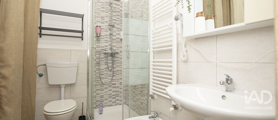 Apartment 7 rooms of 80 m² in Genova (16126)