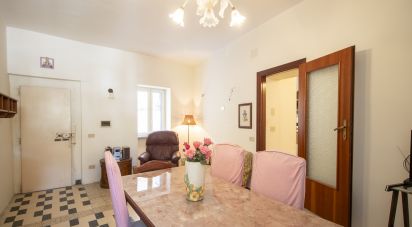 Appartamento 8 locali di 121 m² a Itri (04020)