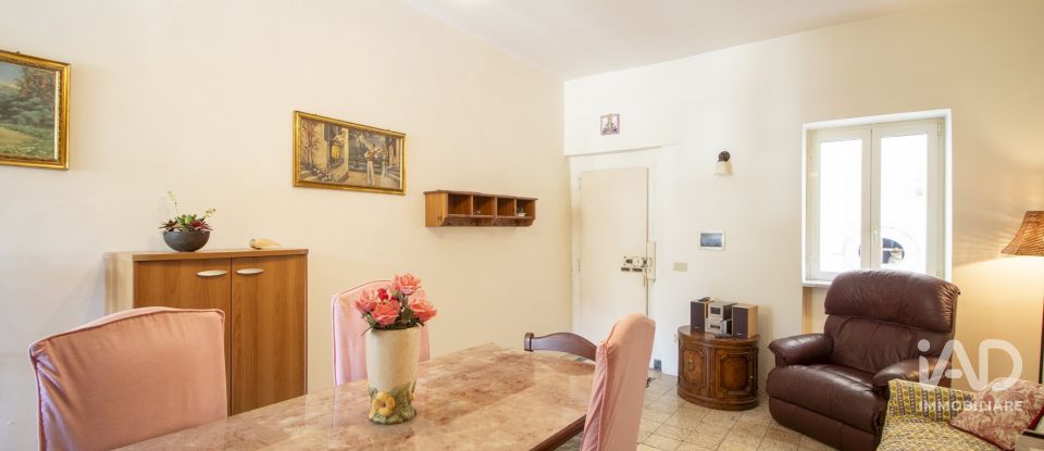 Appartamento 8 locali di 121 m² a Itri (04020)