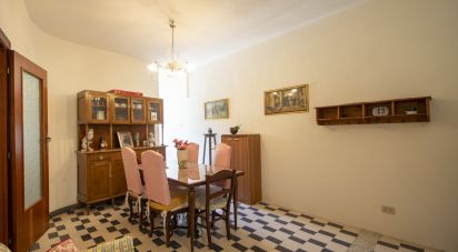 Appartamento 8 locali di 121 m² a Itri (04020)