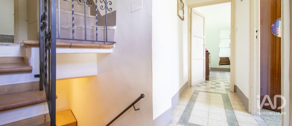 Appartamento 8 locali di 121 m² a Itri (04020)