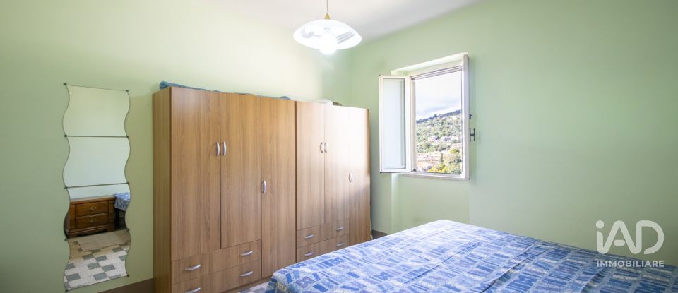 Appartamento 8 locali di 121 m² a Itri (04020)