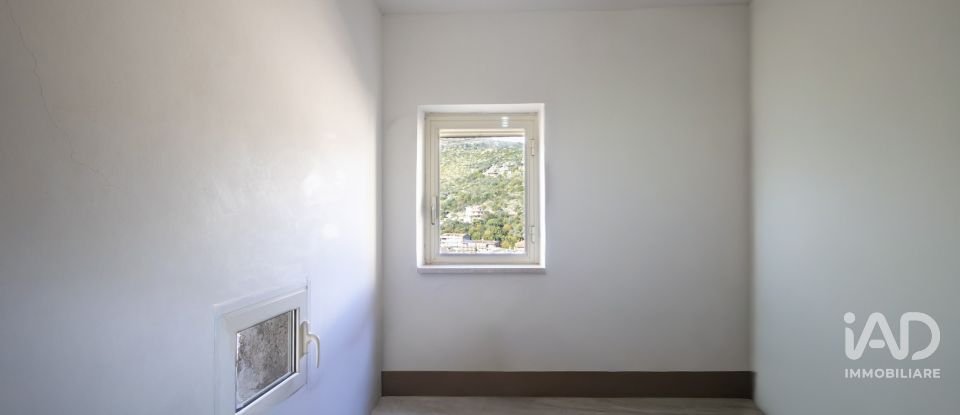 Appartamento 8 locali di 121 m² a Itri (04020)