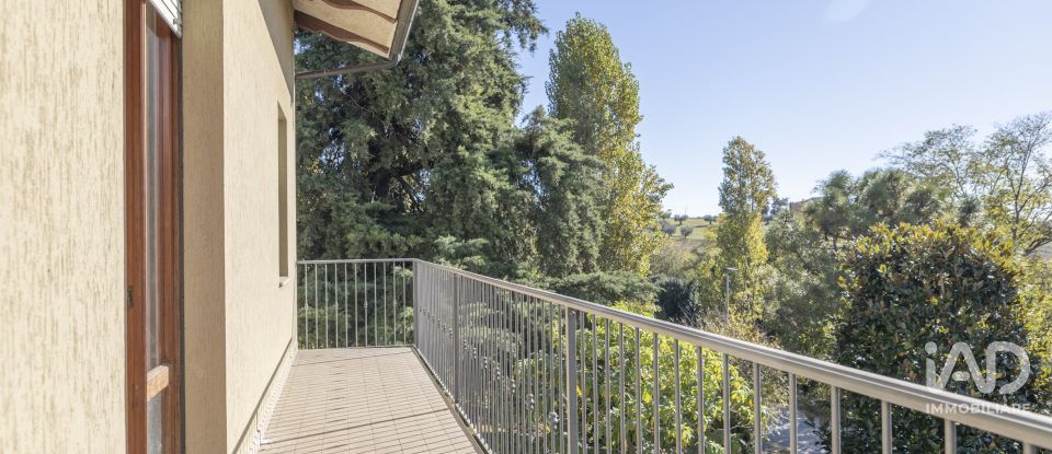 Casa indipendente 5 locali di 223 m² in Montecosaro (62010)