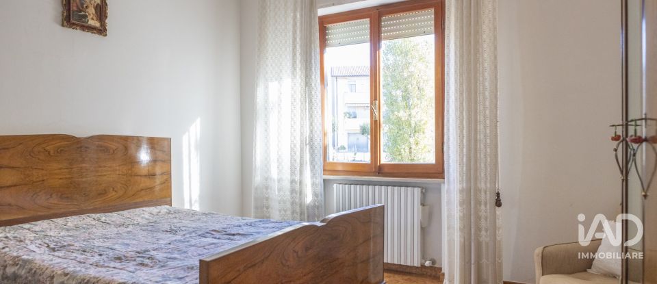 Casa indipendente 5 locali di 223 m² in Montecosaro (62010)