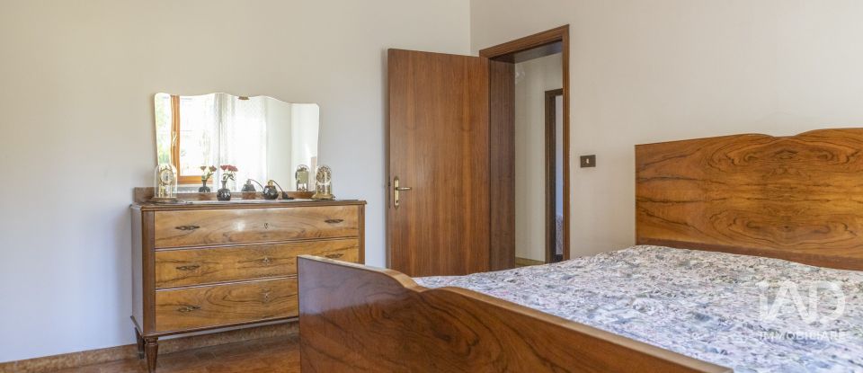 Casa indipendente 5 locali di 223 m² in Montecosaro (62010)